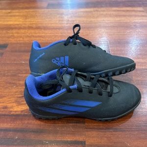 Adidas Boys size 1.5 turf soccer shoes